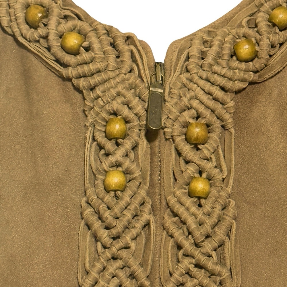 Elegant Tan Women's Jacket By Dana Buchman- Suede Leather with leather cuffs. - Picture 4 of 10